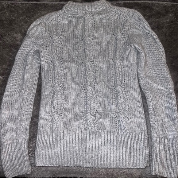 Michael Kors Grey Cashmere and Linen Sweater! - Picture 4 of 6